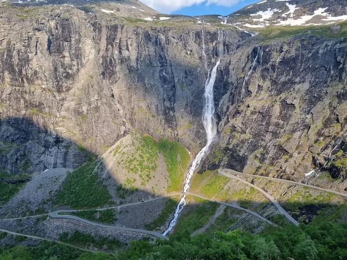 The eleven hairpin bends of Trollstigen seen from above